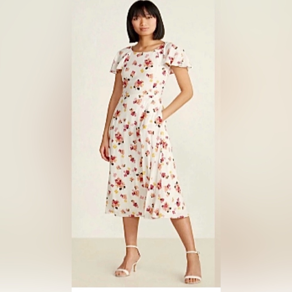 Emily and Fin Floral Midi Dress Size S *UK SIZE 10*
Excellent Condition *Rare*